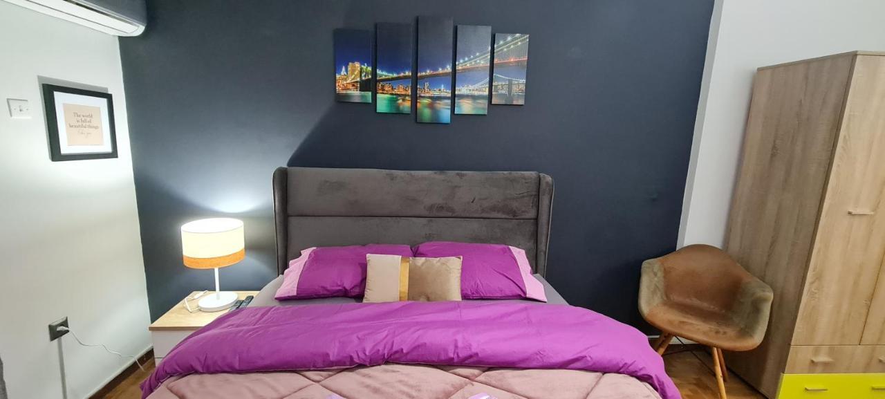 Kv Center Of Athens Apartment Bagian luar foto