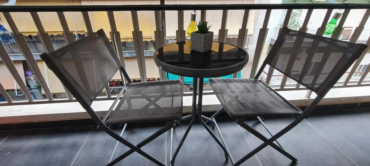 Kv Center Of Athens Apartment Bagian luar foto